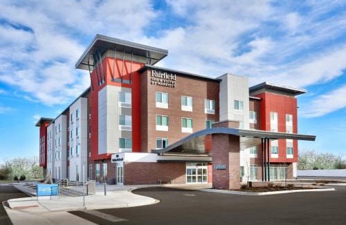 Union Square Hotel | Fairfield Inn & Suites by Marriott Denver West/Federal Center