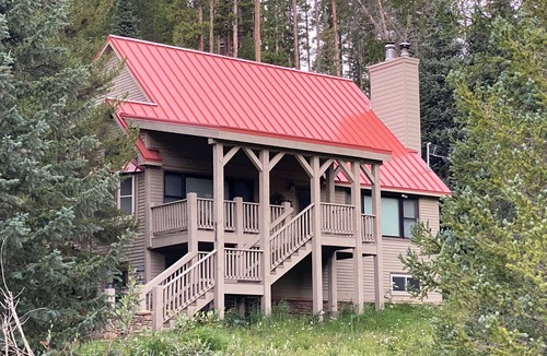 Breckenridge House | FALL SPECIAL - 199 or less per night. STAY CREEKSIDE just 5 min to BRECKENRIDGE