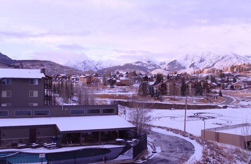 Crested Butte Condo | Family friendly, 4BR condo. Walking distance to slopes, hot tub & town shuttle!