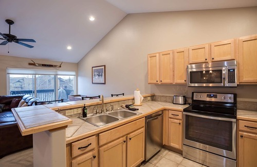 Steamboat Springs House | Family-Friendly Mountain Townhome with Spacious Layout & Great Amenities – Q
