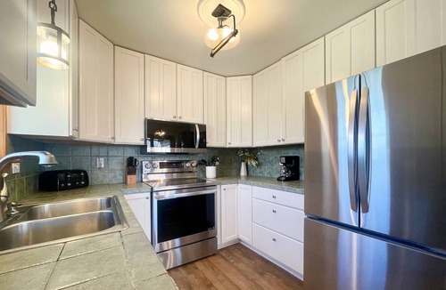 Cedar Village House | Family-friendly Home Near Trails & CSU! Great Yard