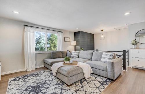 Cimarron Hills House | Family Friendly Getaway-4BR-Playset-Trampoline