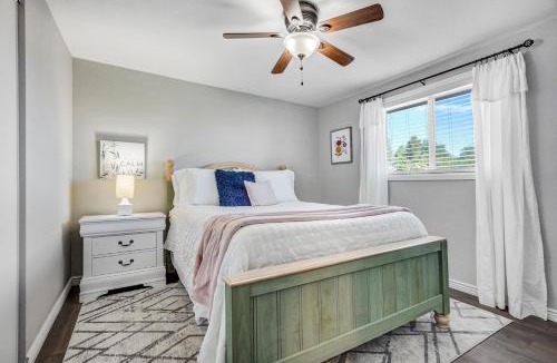 Cimarron Hills House | Family Friendly Getaway-4BR-Playset-Trampoline