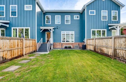 Erie House | Family Haven 1 Mi to Dtwn Erie Bring Your Pets!