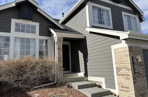 The Meadows House | Family home by Butterfield Park in festive Castle Rock for the holiday season!