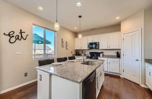 Castle Rock House | Family Home w/Large Yard - Parker/Castle Rock