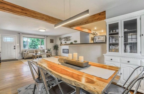 Skyway House | Family Oasis , Offices, Pet Friendly, Fenced Yard