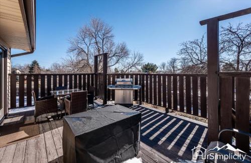 Northwest Arvada House | Family Retreat W Game Room & Fire Pit