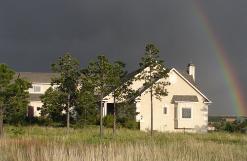 Monument House | Family Reunions, Retreats, Weddings - Sleeps 24, 40 Acres near Air Force Academy
