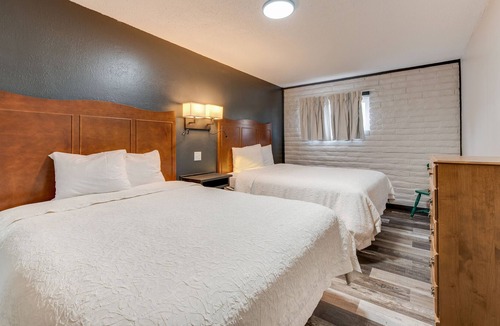 Lewis House | Family Room + full kitchen at Dolores Mountain Inn