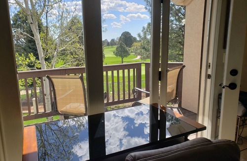 Broadmoor House | Fantastic Broadmoor Golf Course and City Light Views.5 Star Reviews!