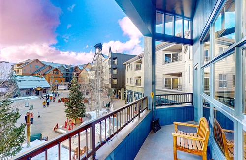 River Run Condo | Fantastic mountain home near ski lifts with heated outdoor pool & hot tub