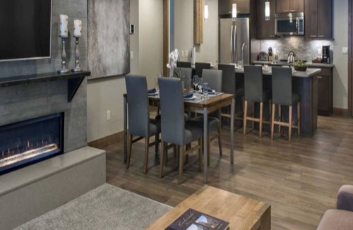 Breckenridge House | Fantastic slopeside resort with all the amenities