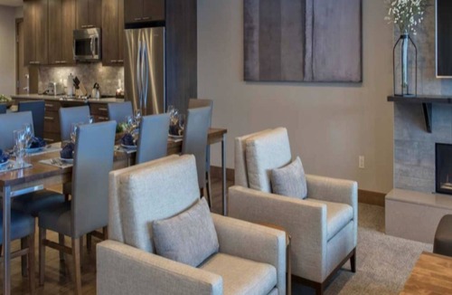 Breckenridge House | Fantastic slopeside resort with all the amenities