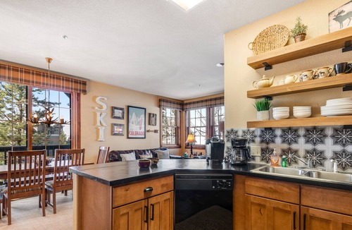 Granby Condo | Fantastic Two-Bedroom Condo W/Shared Hot Tub, Private Washer & Dryer, Free WiFi!