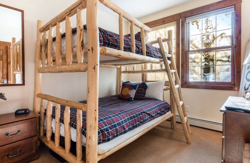 Granby Condo | Fantastic Two-Bedroom Condo W/Shared Hot Tub, Private Washer & Dryer, Free WiFi!