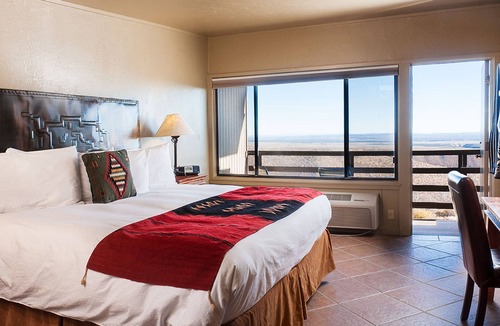 Mesa Verde National Park Resort | Far View Lodge