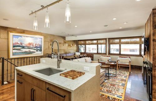 Aspen House | Fasching Haus Unit 6, Condo with Beautiful Decor, Spacious Layout, Great Location