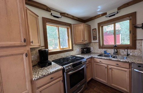 Indian Mountain Cabin | Fenced in Mountain Cabin. Welcome to Camp Loon.n