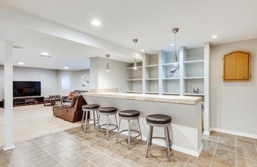 Vista Ridge House | Fenced Yard and Trail Access Dog-Friendly Erie Home