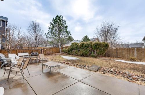 Vista Ridge House | Fenced Yard and Trail Access Dog-Friendly Erie Home