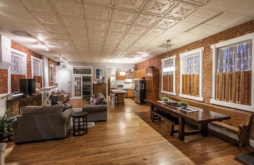 Old Town House | FireHouse Alley Elegant Loft-Style Retreat
