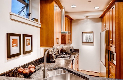 Edwards Condo | Fireplace & Private Balcony | Pool & Hot Tub