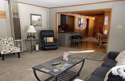 Bayfield House | Fireside - 6 Bedroom, 4 Bath Home