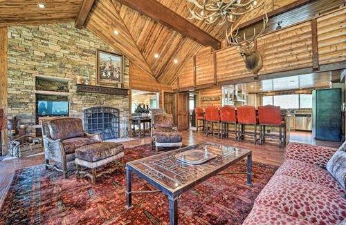 Dolores Cabin | ‘Fish Creek Ranch’ in Dolores: Hot Tub & Game Room