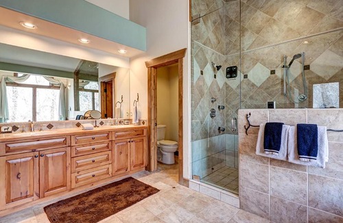Eagle House | Fisherman’s Paradise on Eagle River