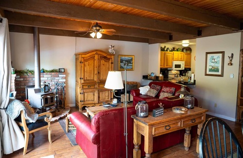 Lake City House | Fly Rod Inn - North Shore #4 - Townhome on the Shore of Lake San Cristobal
