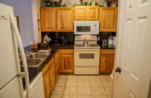 Lake City House | Fly Rod Inn - North Shore #4 - Townhome on the Shore of Lake San Cristobal