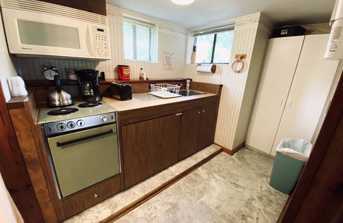 Lower Arapahoe Hotel | Foot of the Mountain Motel