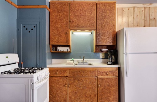 South Fork Cabin | Foothills Lodge 1 - South Fork