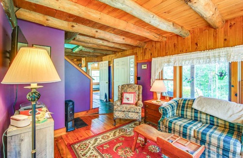 Plainfield House | Forest Hideaway in Plainfield: Hike, Paddle & Ski