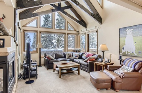 Forest Hills House | Forest Hills Hideaway