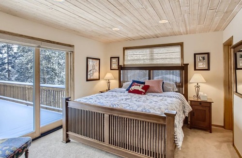 Forest Hills House | Forest Hills Hideaway