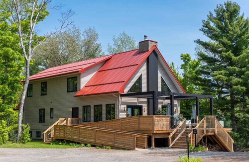 Algonquin Highlands Cabin | Forest Reset at Dimensions | Cabin Fourteen | Breakfast Included
