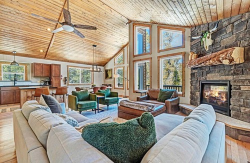 Valley of the Sun Apartment | Forest View Cabin – Near Breck & Keystone