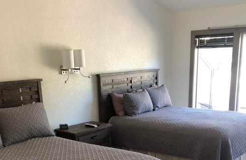 Red Feather Lakes Apartment | Fox Acres Double Queen Superior
