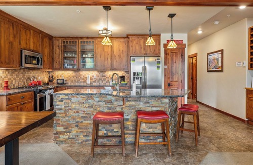 Fraser Condo | Fraser condo with Mountain Views | Hot Tub & Patio
