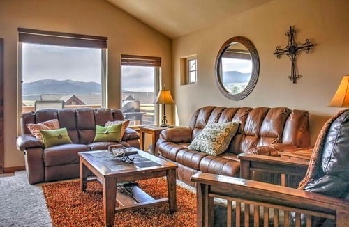 Fraser House | Fraser Townhome near Winter Park with Balcony and Views