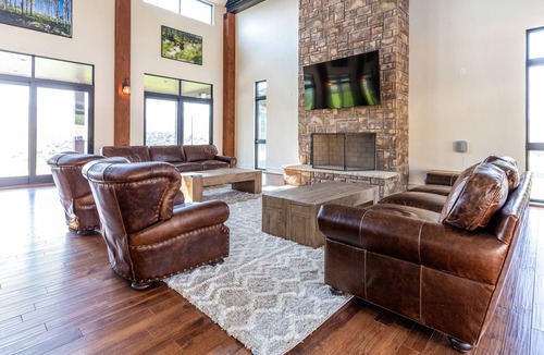 Moffat County House | FREEDOM LODGE at White River Mountain Ranch