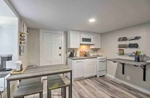 Longmont Apartment | Fresh Downtown Longmont Apartment - Walk to Main!