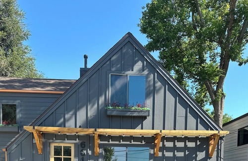 Edgewater House | Fresh! New! Beautifully and completely furnished!