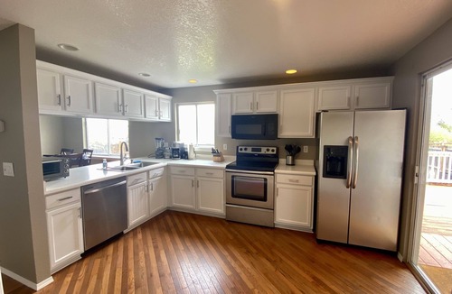 Centennial House | Freshly remodeled 4 bdrm home for up to 8 guests