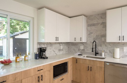 Westminster House | Freshly remodeled home in Westminster. HotTub, Movie Theater, Pool Table, Arcade