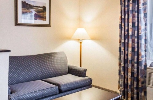 North Westminster House | Friendly, dependable suites between Denver and Boulder