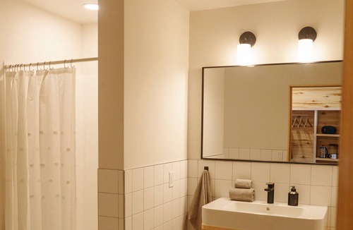 Center House | Frontier Drive-Inn | Suite 14