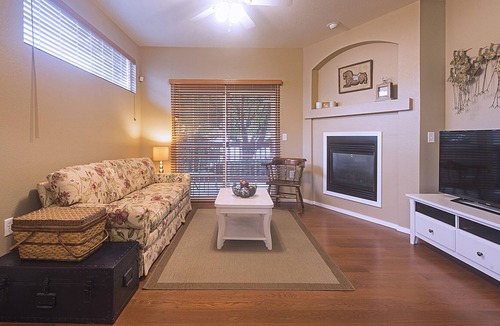Fort Collins Condo | FULLY FURNISHED EXECUTIVE 2 BED/2BATH CONDO NEAR CSU AND OLD TOWN